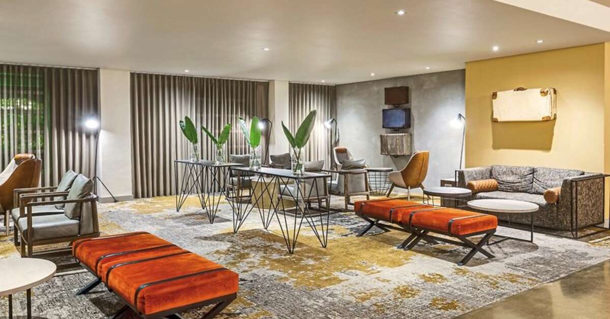 Ein Foto Garden Court Victoria Junction
