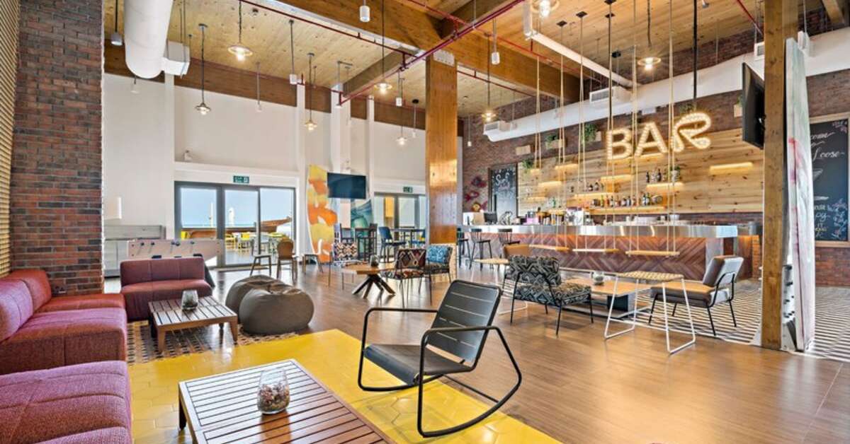 Een foto van Fuwairit Kite Beach Tapestry Collection by Hilton