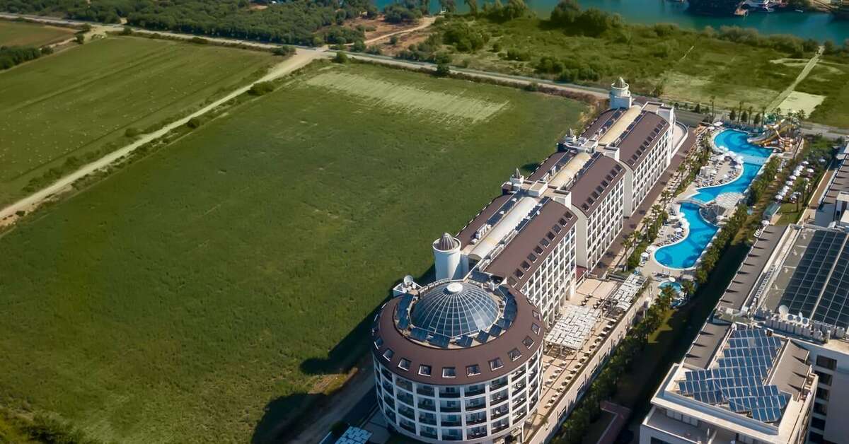 Een foto van de buitenkant van Port River Hotel & Spa
