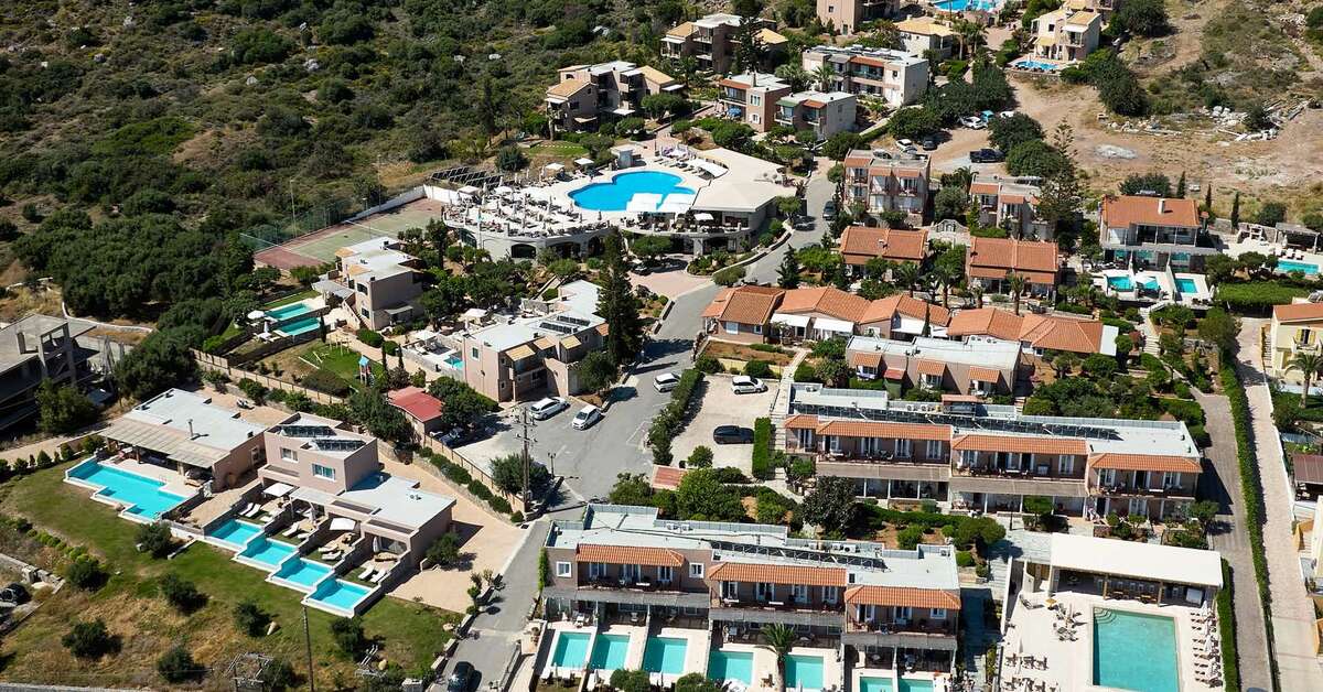 Een foto van de buitenkant van Marni Village