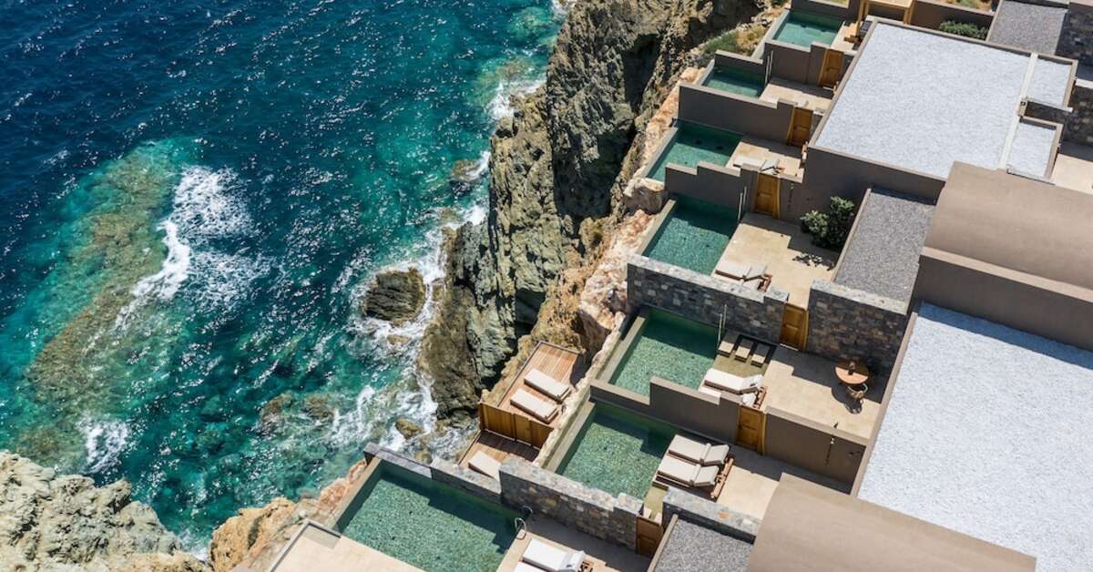 Een foto van de buitenkant van Acro Suites - A Wellbeing Resort