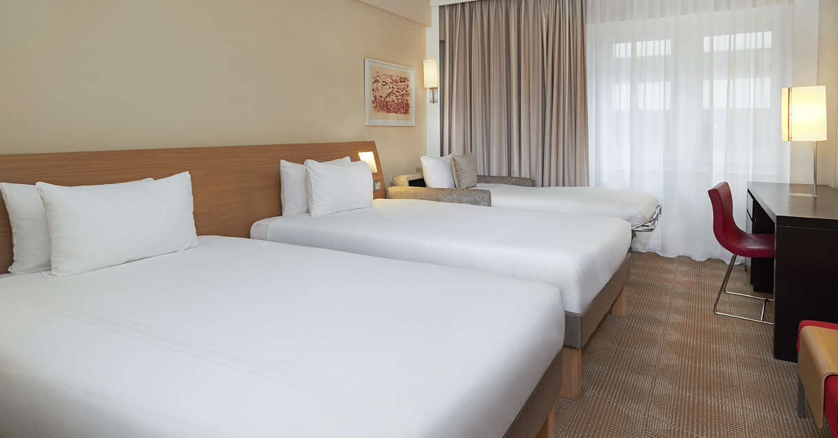 Een foto van Novotel London West