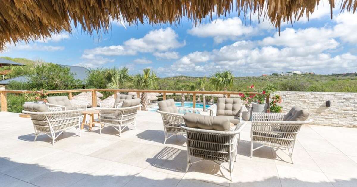 Een foto van het terras bij Morena Resort