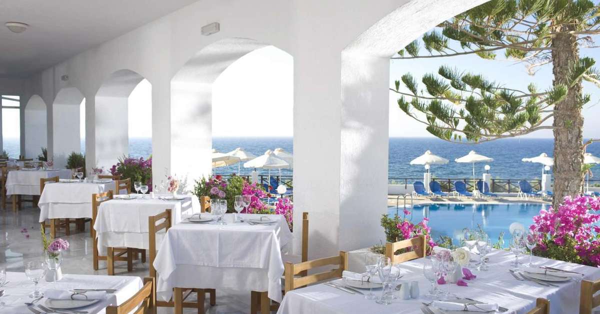 Een foto van de faciliteiten bij Maritimo Beach Hotel