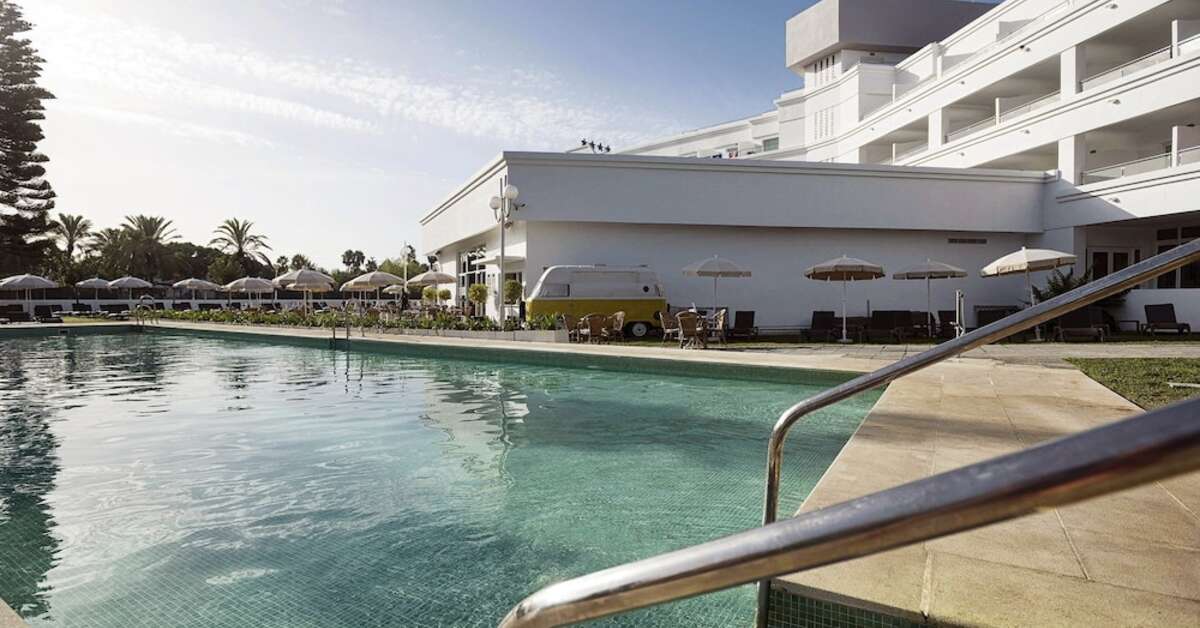 Een foto van het zwembad bij Alegria Costa Ballena