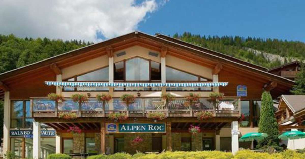 Een foto van de buitenkant van Hotel Alpen Roc