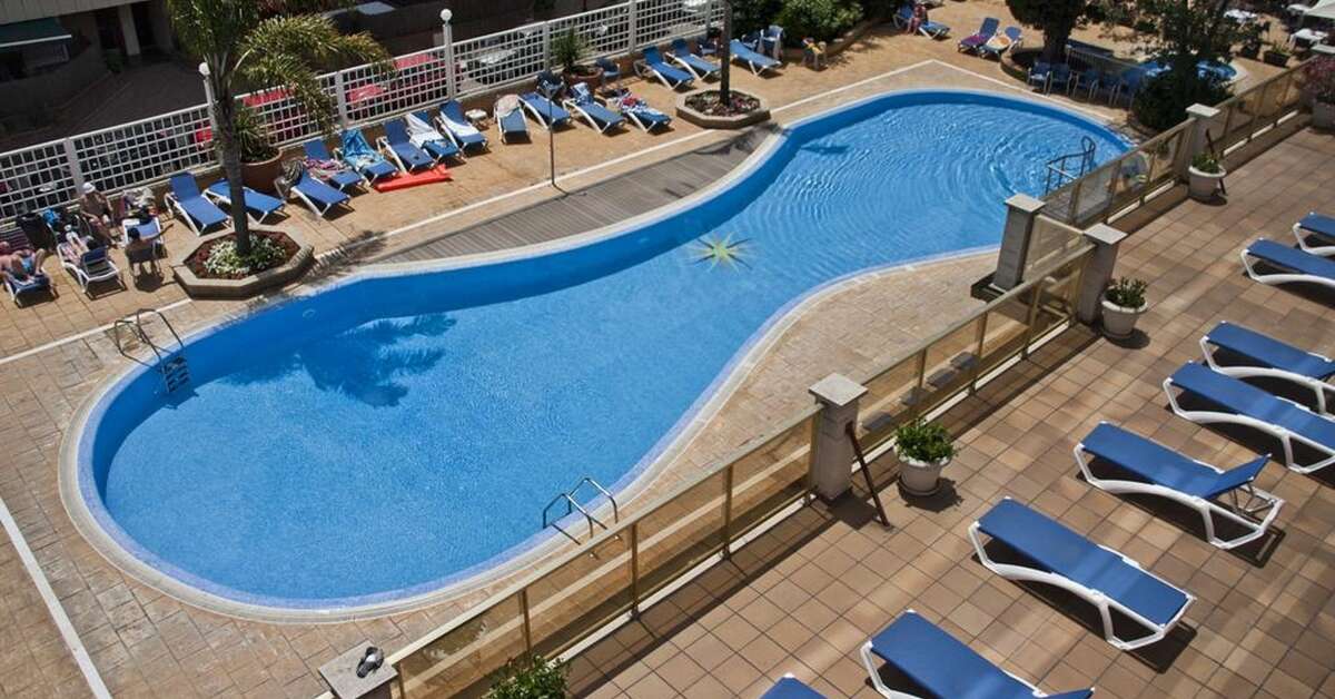 Ein Foto vom Pool im Hotel Bon Repos