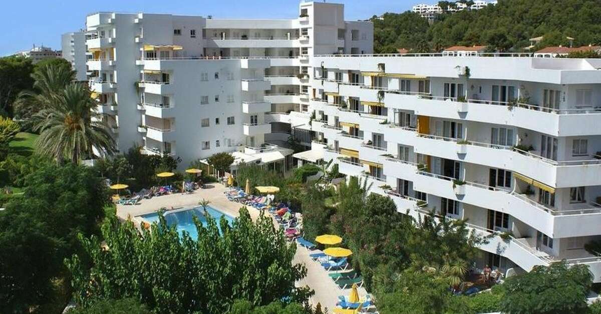 Een foto van het zwembad bij Hamilton Court