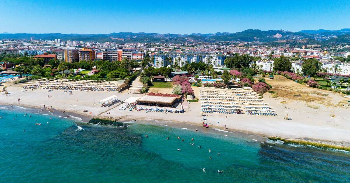 Een foto van The Garden Beach Hotel