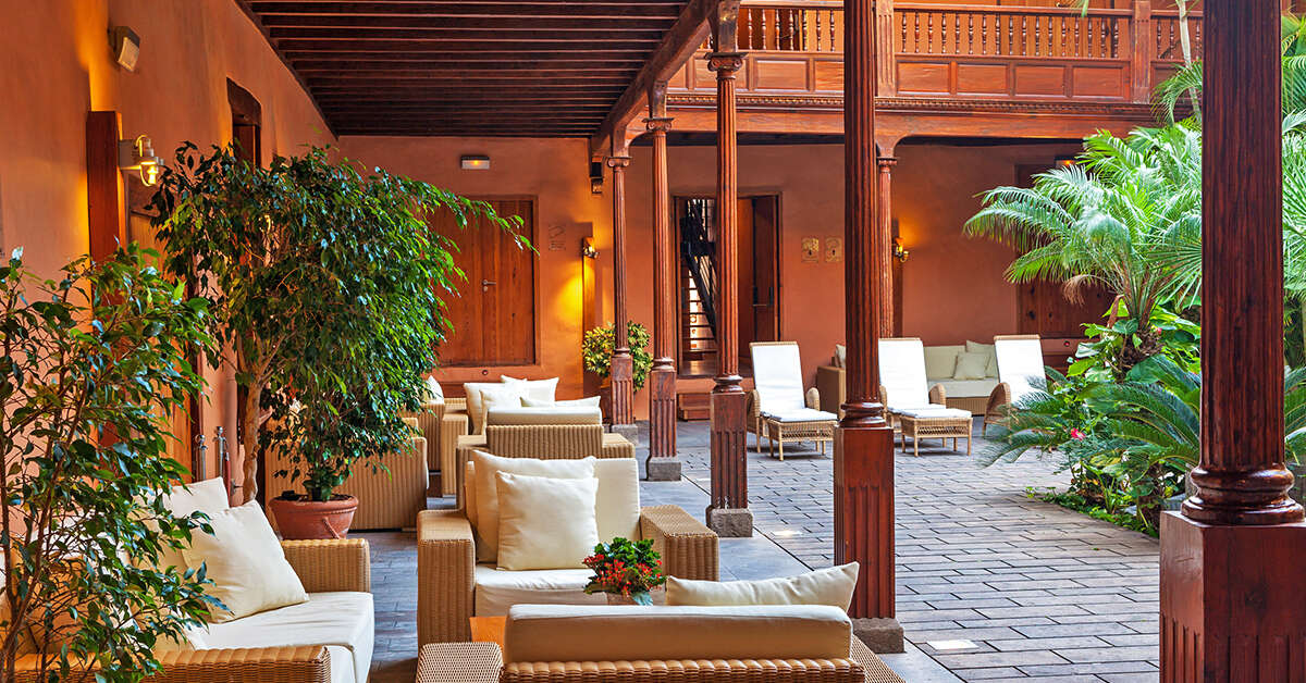 Een foto van het terras bij Hotel La Quinta Roja THe Senses Collection