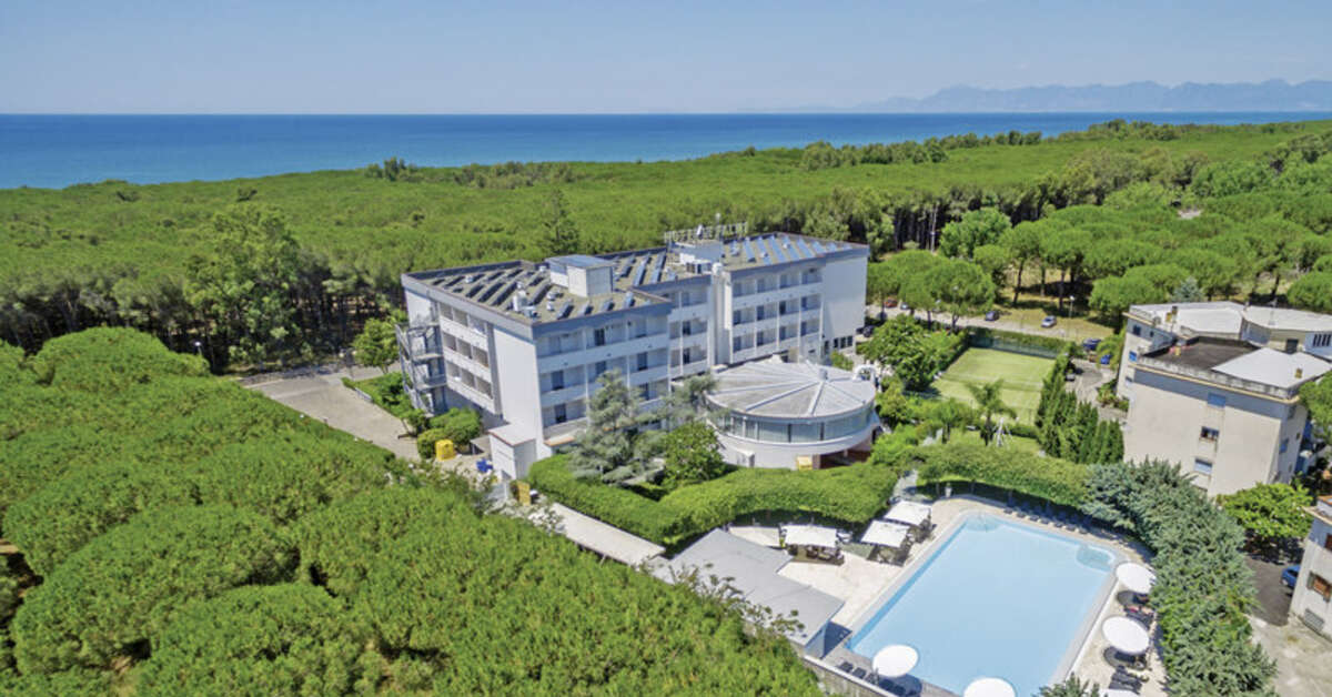 Een foto van het zwembad bij Hotel Le Palme Paestum