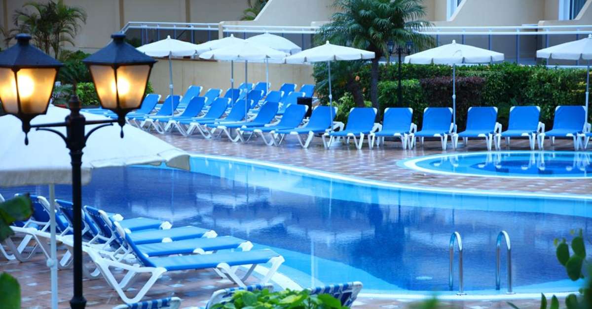Een foto van het zwembad bij Sunlight Bahia Principe San Felipe
