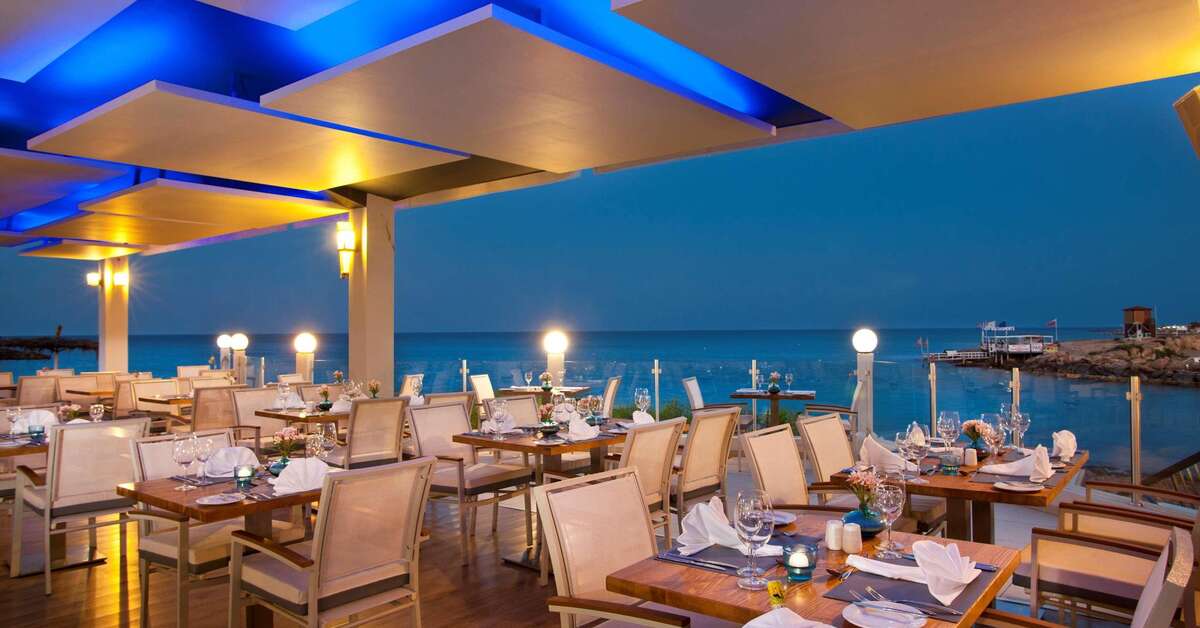 Ein Foto von den Einrichtungen im Pernera Beach Hotel