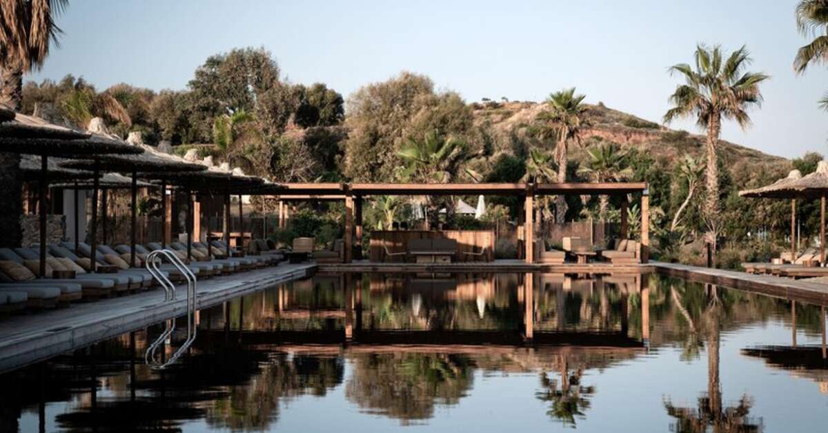 Ein Foto vom Pool im Domes Zeen Chania
