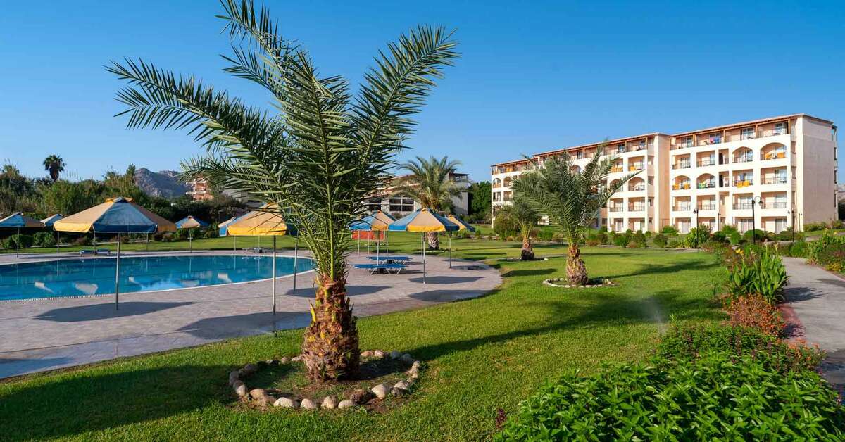 Een foto van het zwembad bij Myrina Beach Hotel