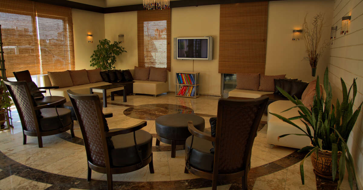 Een foto van het interieur van Lavitas Hotel