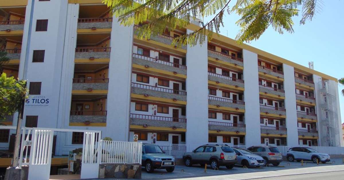 Een foto van de buitenkant van Appartementen Los Tilos