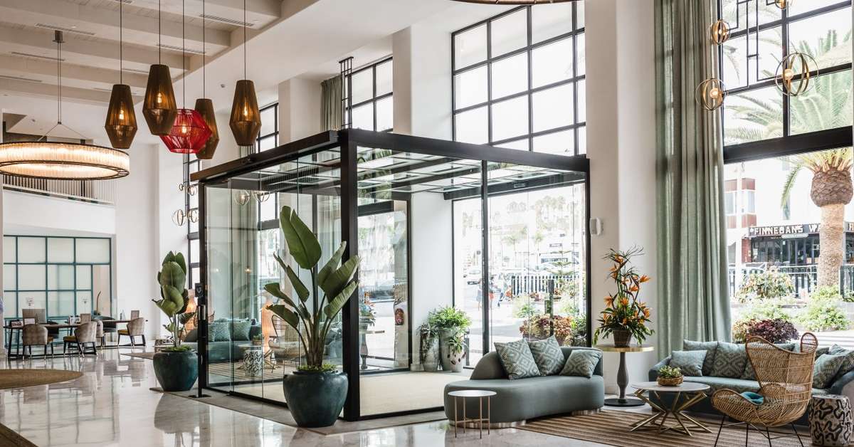 Een foto van het interieur van Hotel Los Fariones