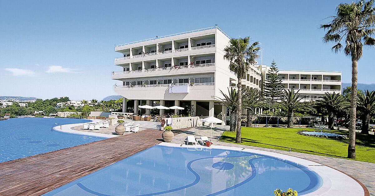 Een foto van het zwembad bij Leptos Panorama Hotel