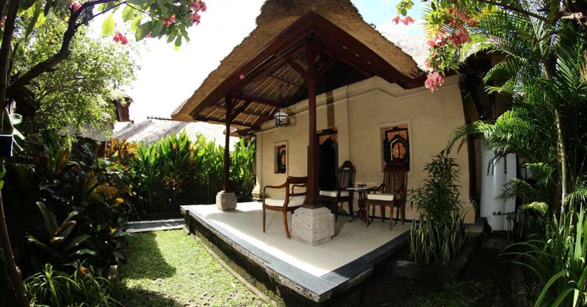 Een foto van de buitenkant van Bali Agung Village