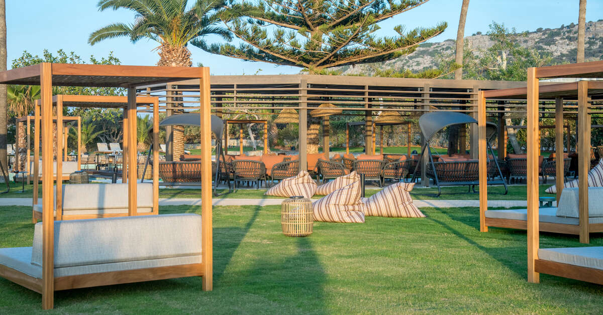 Een foto van het terras bij King Minos Retreat Resort & Spa