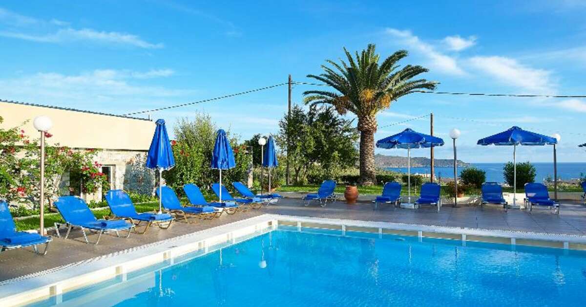 Een foto van het zwembad bij Eleftheria Hotel
