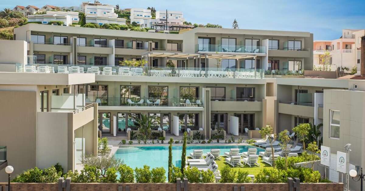 Ein Foto vom Pool im Amalthia Beach Resort