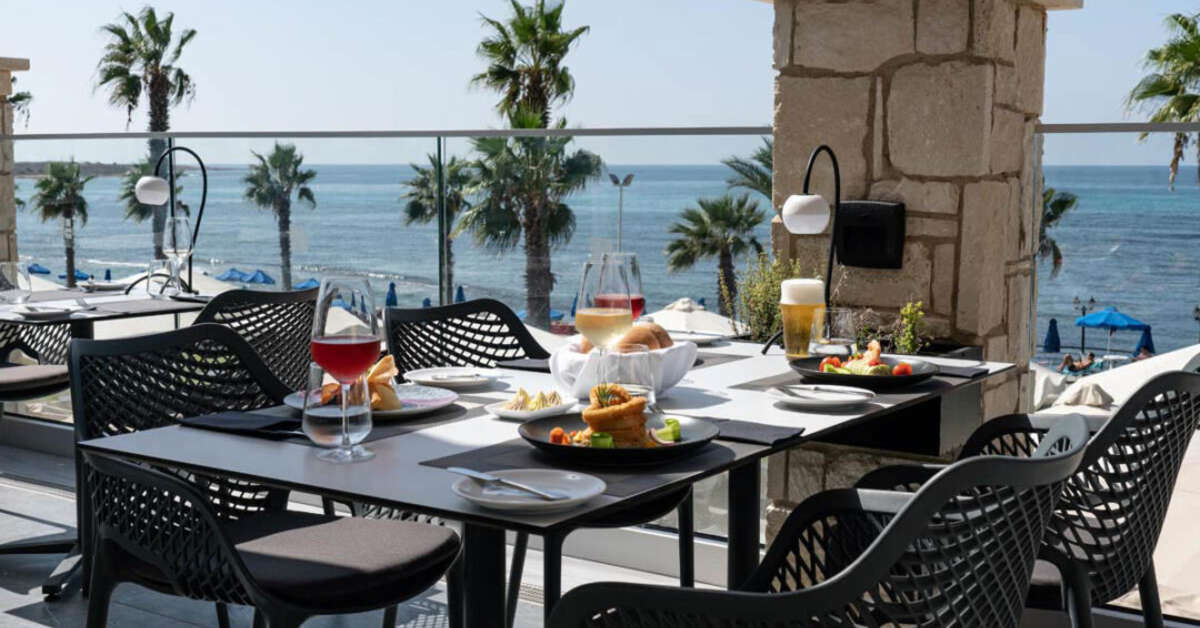 Ein Foto von der Terrasse im Kefalos Beach Tourist Village