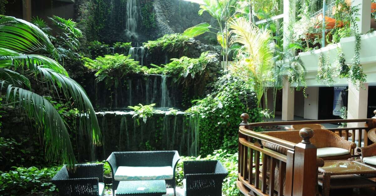 Een foto van het terras bij Beatriz Costa & Spa