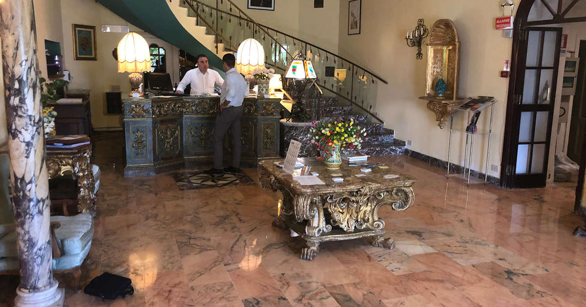 Een foto van het interieur van Taormina Park Hotel