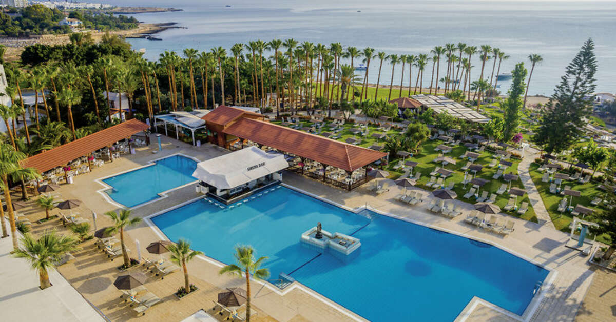 Een foto van Cavo Maris Beach Hotel