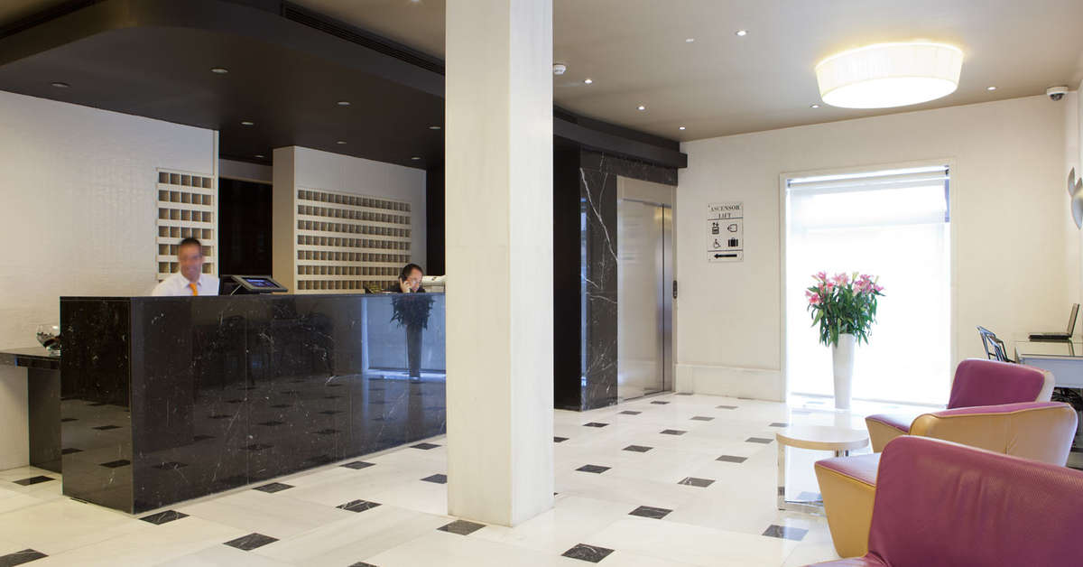 Een foto van het interieur van Hotel Regente Madrid