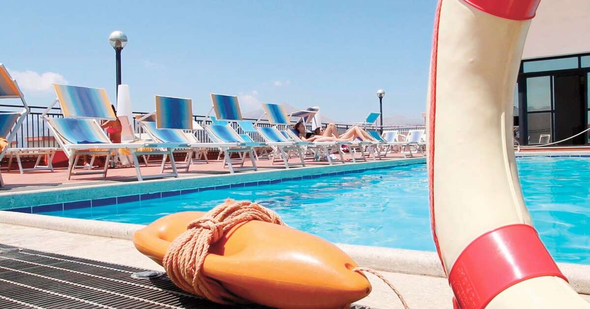 Een foto van het zwembad bij San Paolo Palace Hotel