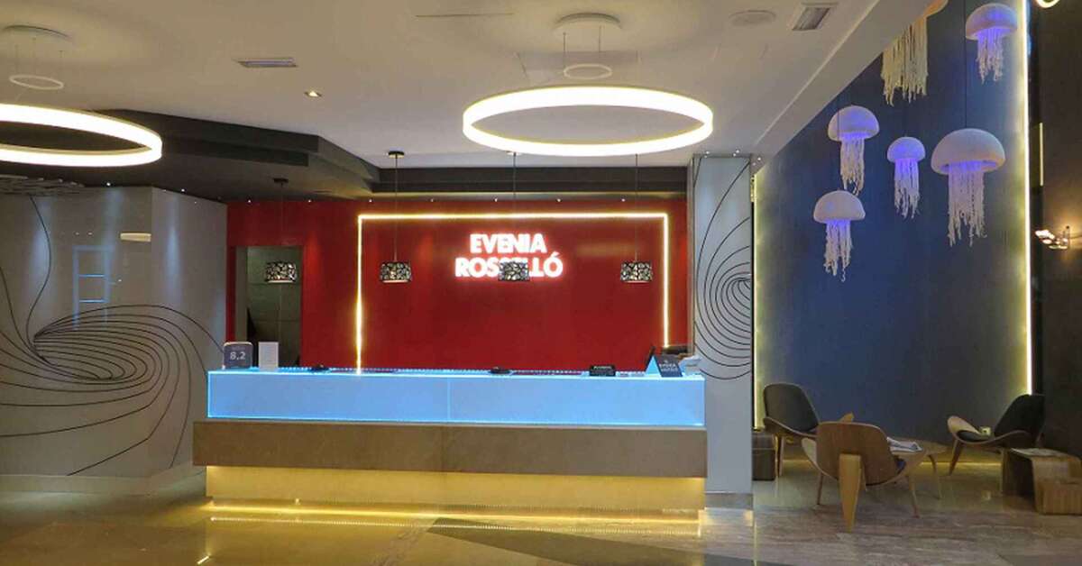 Ein Foto vom Innenbereich im Hotel Evenia Rossello