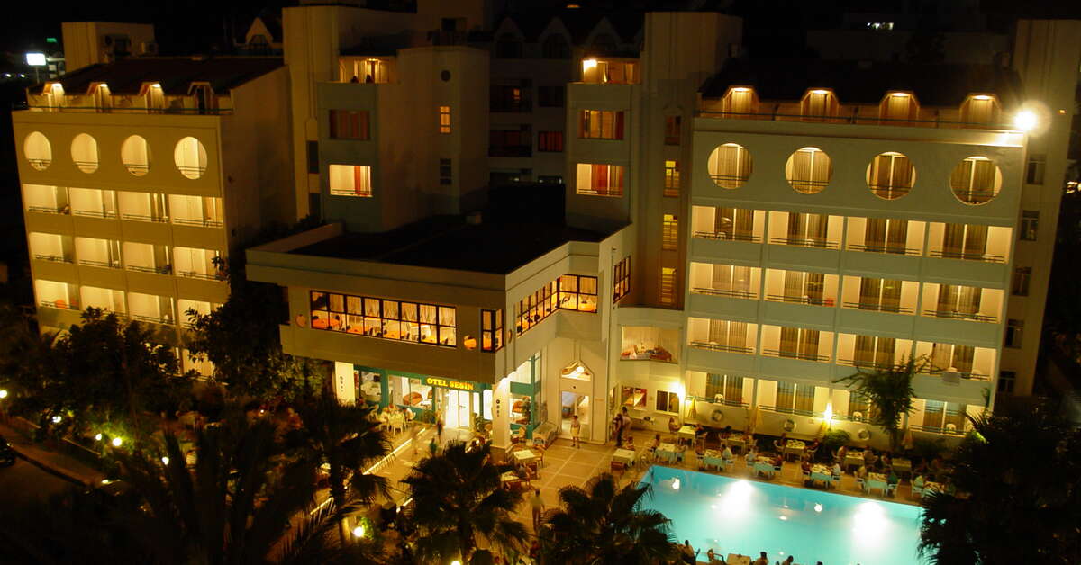 Een foto van het zwembad bij Sesin Hotel