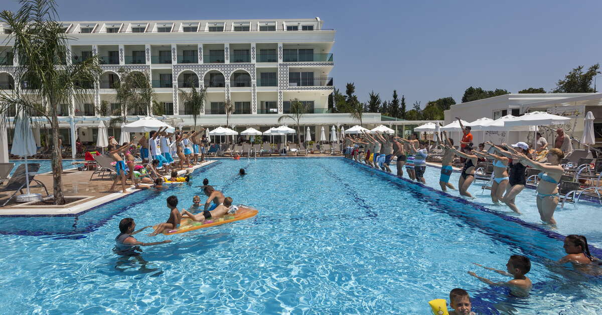 Een foto van het zwembad bij Karmir Resort & Spa