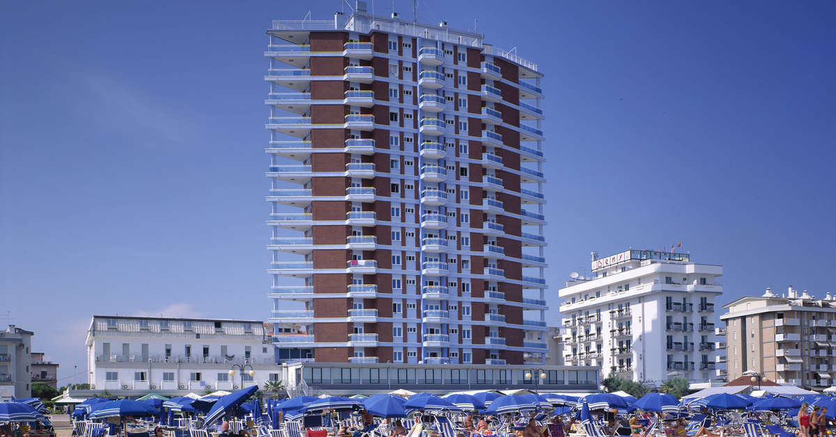Een foto van de buitenkant van Hotel Caravelle & Minicaravelle