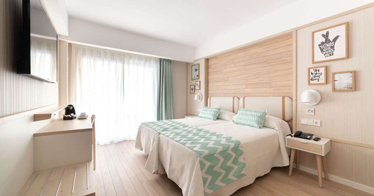 Een foto van Ambassador Playa II