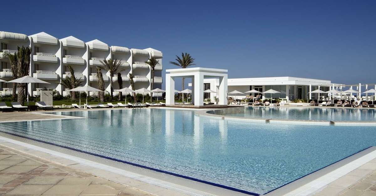 Een foto van het zwembad bij Radisson Blu Resort & Thalasso