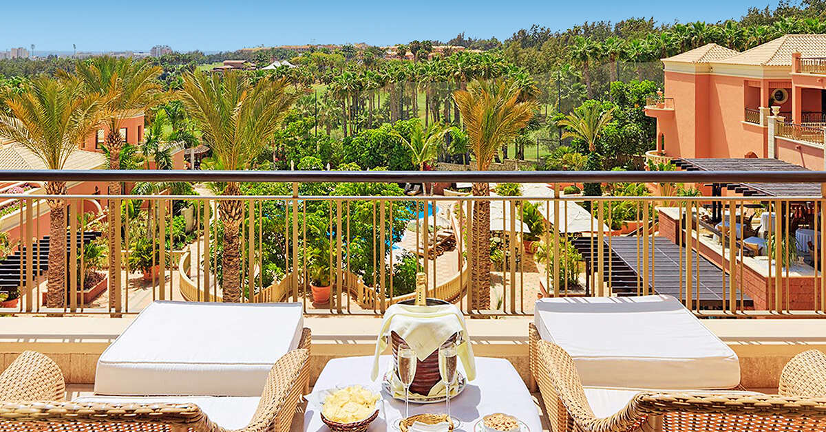 Ein Foto von der Terrasse im 1881 Tenerife Las Madrigueras Golf Hotel