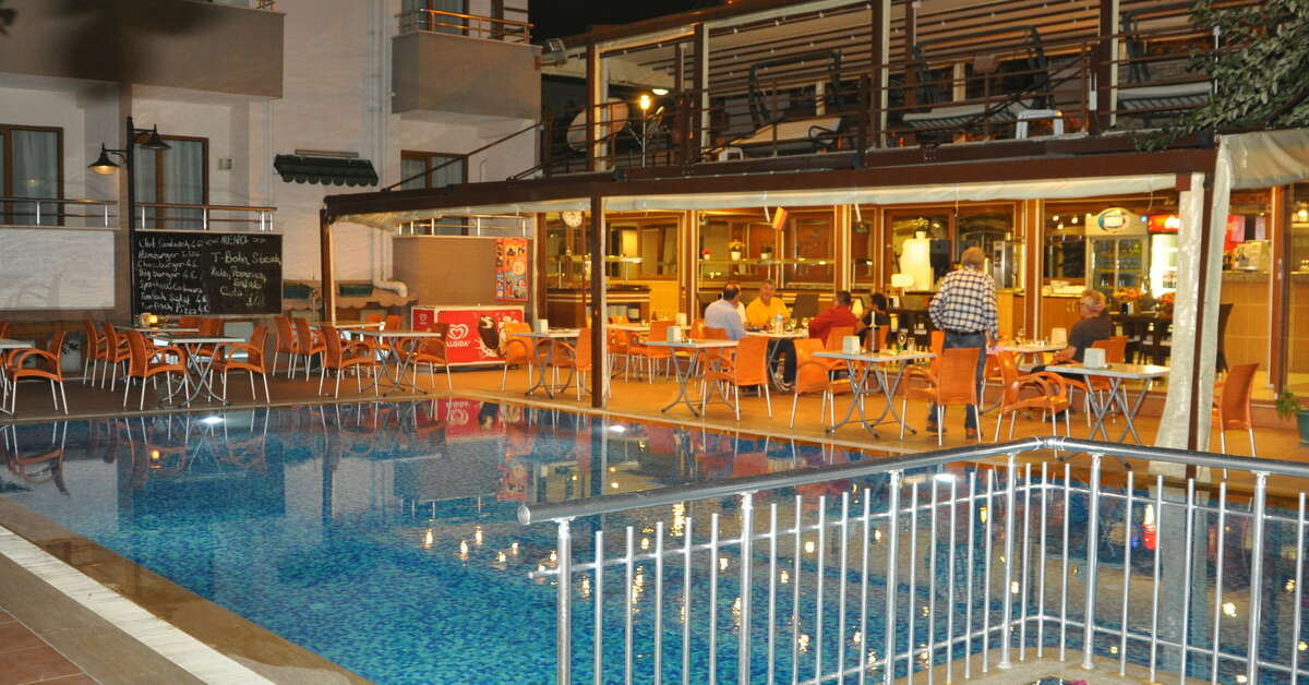 Ein Foto vom Pool im Selenium Hotel
