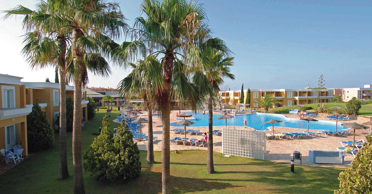 Een foto van de buitenkant van Vincci Costa Golf