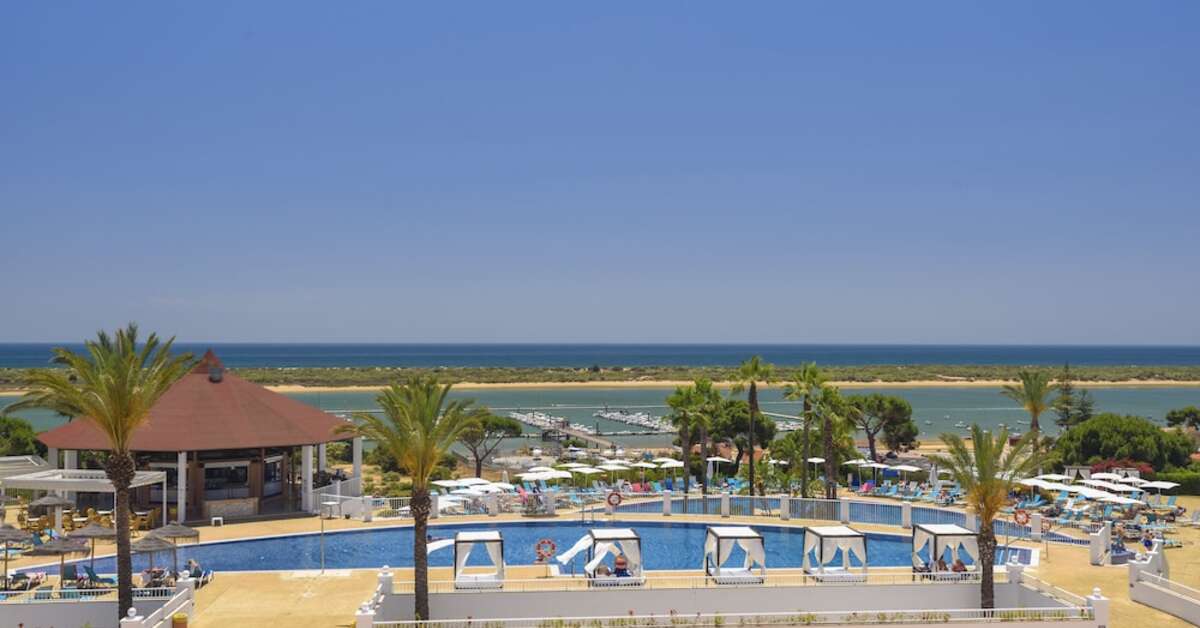 Een foto van het zwembad bij Garden Playanatural Hotel & Spa