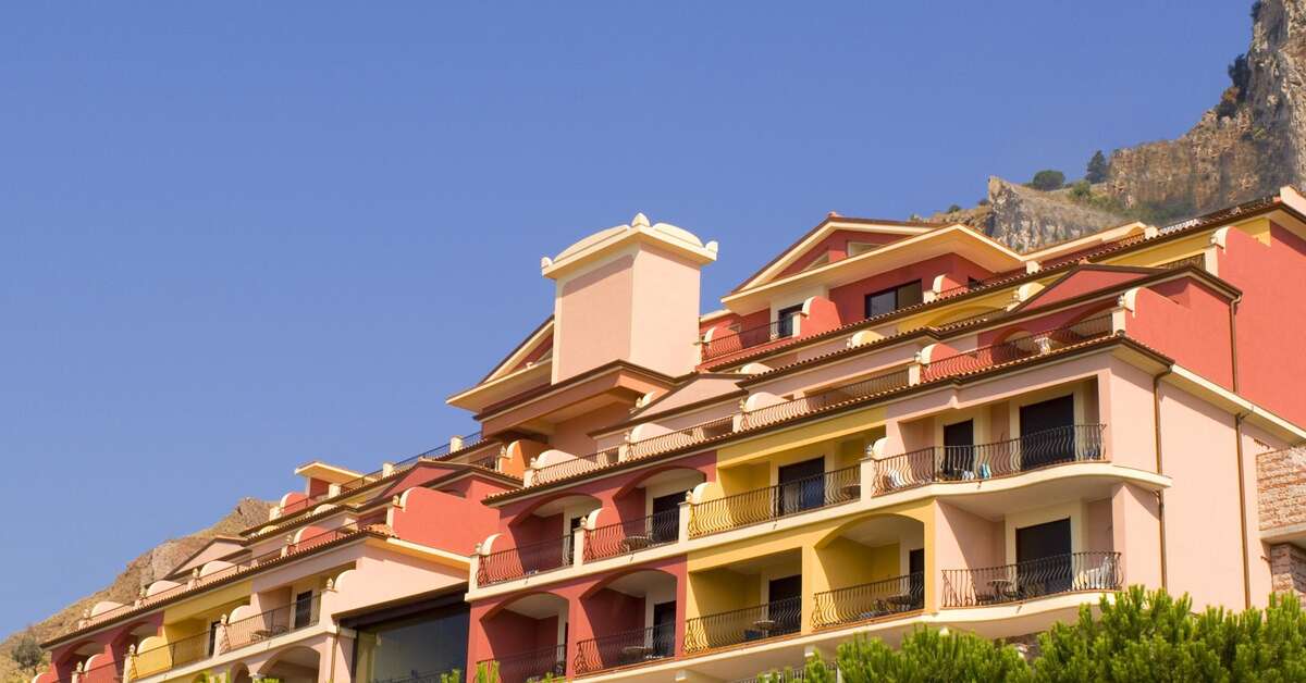 Een foto van de buitenkant van Baia Taormina Hotel