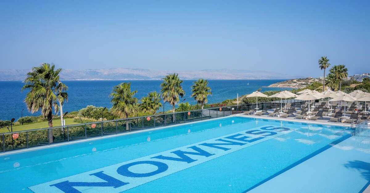 Een foto van het zwembad bij The Nowness Luxury Hotel & Spa