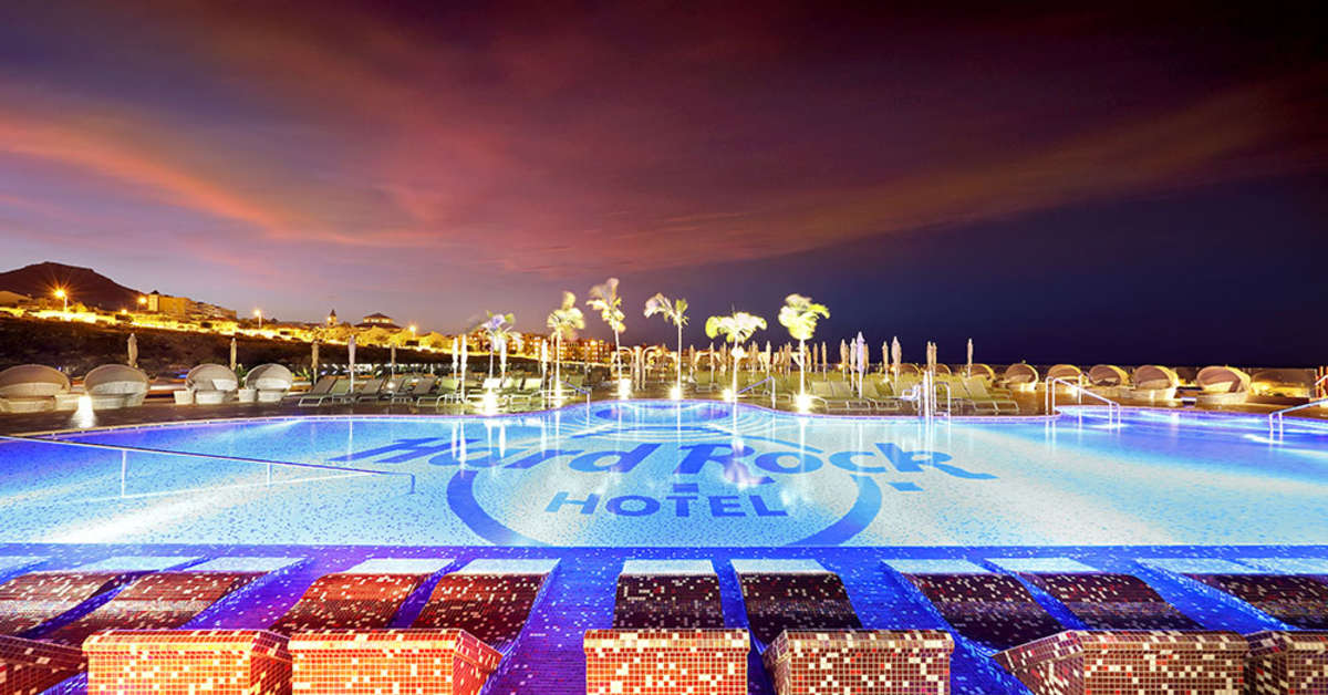 Een foto van het zwembad bij Hard Rock Hotel Tenerife
