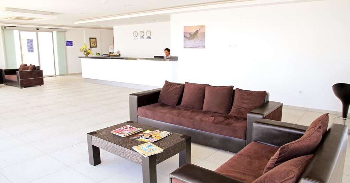 Een foto van het interieur van Club Shark Hotel