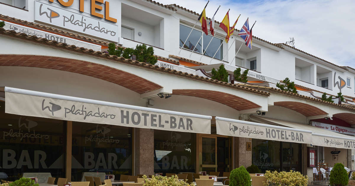 Een foto van het terras bij Hotel Playa d'Aro