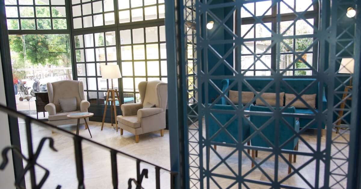 Een foto van het interieur van Mirabel City Center Hotel