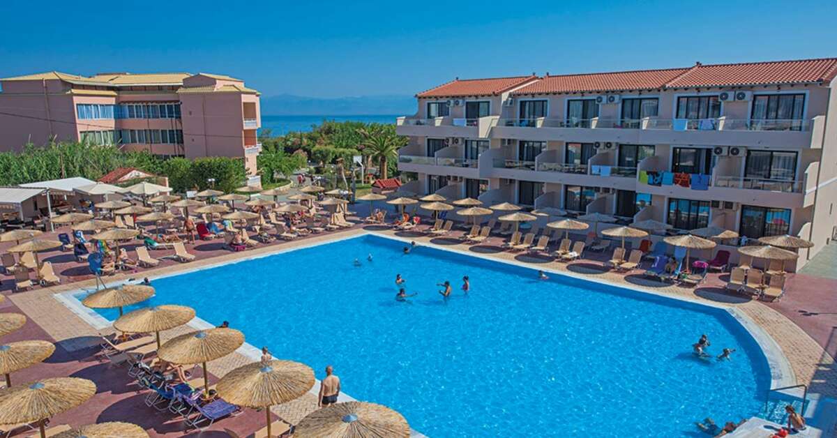 Een foto van het zwembad bij Hotel Angela Beach